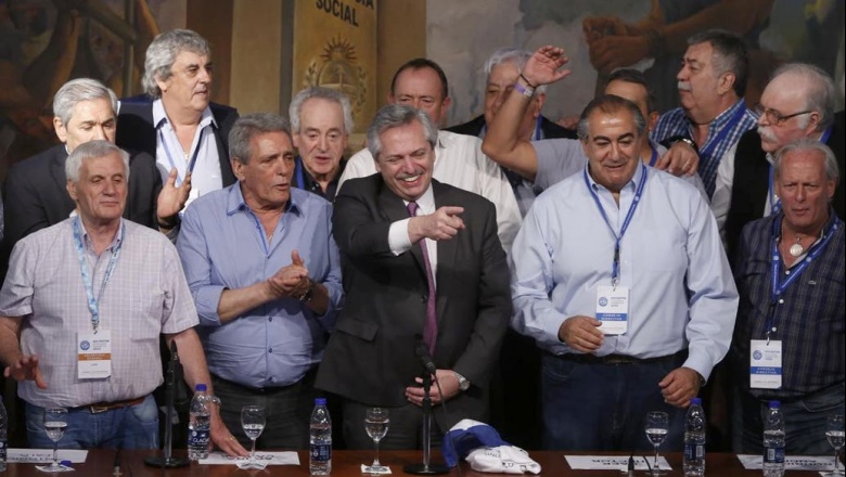 Alberto Fernández evalúa un aumento generalizado para los sueldos bajos, jubilaciones y planes sociales