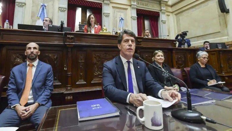 Posse en el Senado:  Anticipó la pauta de inflación anual y a cuánto espera el Gobierno que llegue el dólar