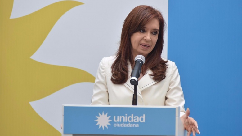 CFK pide a su espacio construir la unidad para enfrentar a Cambiemos