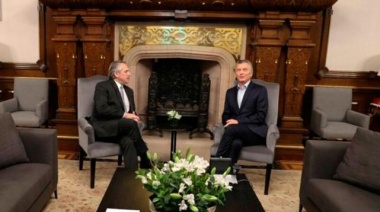 Alberto Fernández se reunió con Mauricio Macri y presentó una lista de colaboradores para el proceso de transición