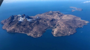 La pequeña y pacífica isla de Escocia que ofrece empleo y viviendas a bajo precio