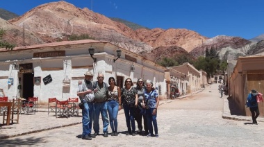 “Como volver a vivir”: El reencuentro de los adultos mayores con hermanos y amigos que no vieron en toda la pandemia