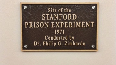 El famoso "experimento de la cárcel de Stanford" que tuvo que suspenderse por perversidad