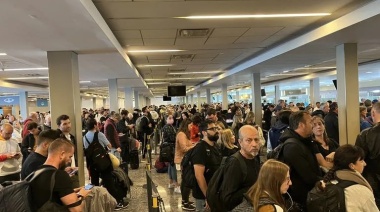 Una protesta provoca demoras en Ezeiza en el inicio de las vacaciones de invierno