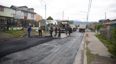 Avanzan con el plan de pavimentación y repavimentación