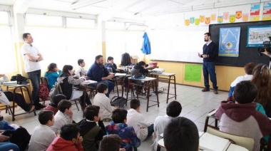Gobierno y Camuzzi capacitan en las escuelas sobre uso responsable del gas