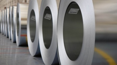 Trump restablece los aranceles de importación al acero y el aluminio argentino
