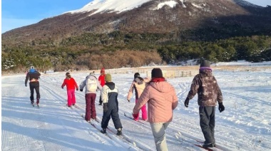 Niños y adultos disfrutaron de las actividades invernales que ofreció la Municipalidad