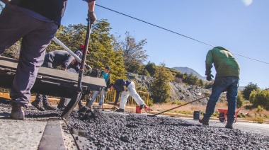 Se realizaron trabajos de bacheo en Alem y Cámpora