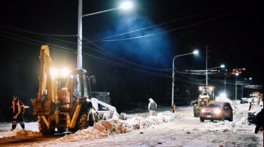 La Municipalidad realizó trabajos nocturnos de despeje y limpieza en la avenida Alem