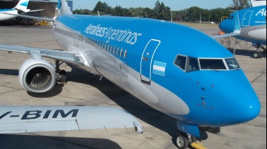 Por la crisis, Aerolíneas Argentinas suspenderá a cerca de 8000 empleados