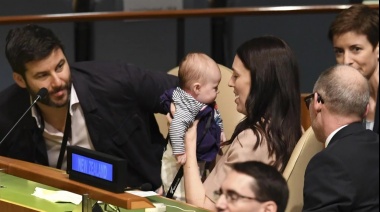 La primera ministra de Nueva Zelanda llevó a su beba a la Asamblea General de ONU e hizo historia
