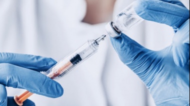 Reino Unido recomendó a las personas con "antecedentes importantes" de alergia no aplicarse la vacuna de Pfizer