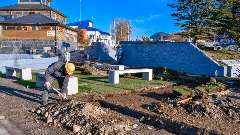 La Municipalidad remodela la Plaza Cívica