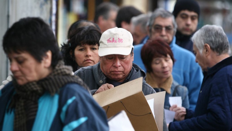La caída de la actividad volvió a golpear al empleo privado en marzo