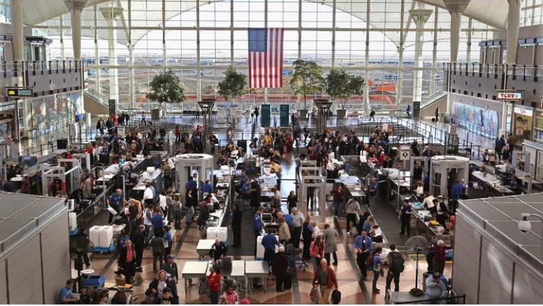 Rigen las nuevas condiciones para tramitar la visa a EEUU: chequeo de redes sociales, mails y teléfonos