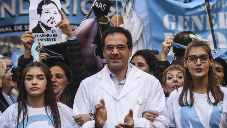 Movimientos provida marcharon al Congreso en apoyo al ginecólogo condenado en Río Negro