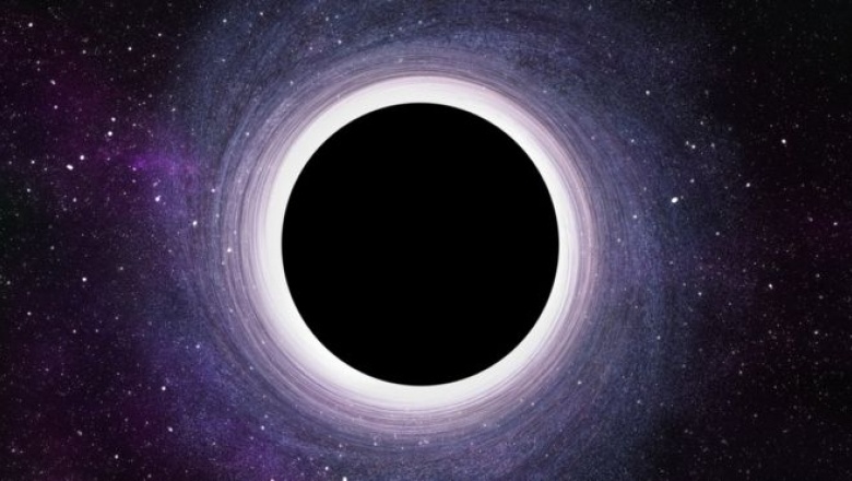 Un telescopio de la NASA detecta un disco que "no debería existir" cerca de un agujero negro
