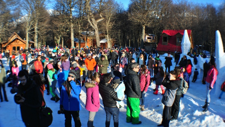 Concluyó el Festival de Esculturas en Nieve y permanecerá una semana más