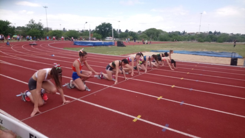 Brillante representación del atletismo U16 y U18 en Córdoba
