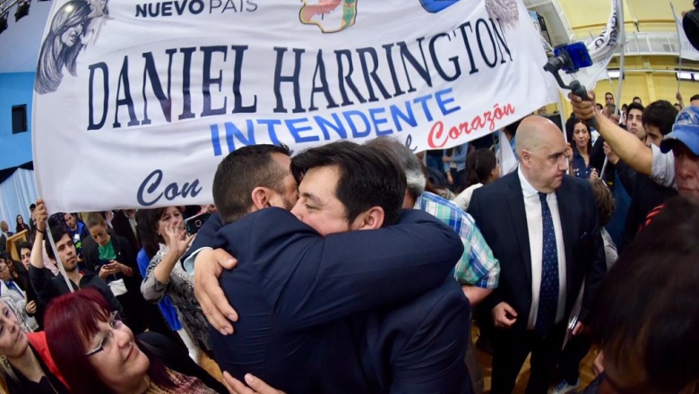 Vuoto asistió a la asunción de Daniel Harrington en la intendencia de Tolhuin