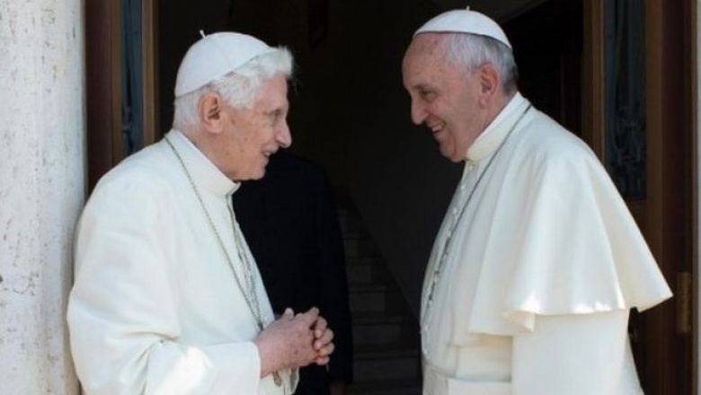 El papa emérito Benedicto XVI pide que retiren su nombre del polémico libro que defiende el celibato de los sacerdotes