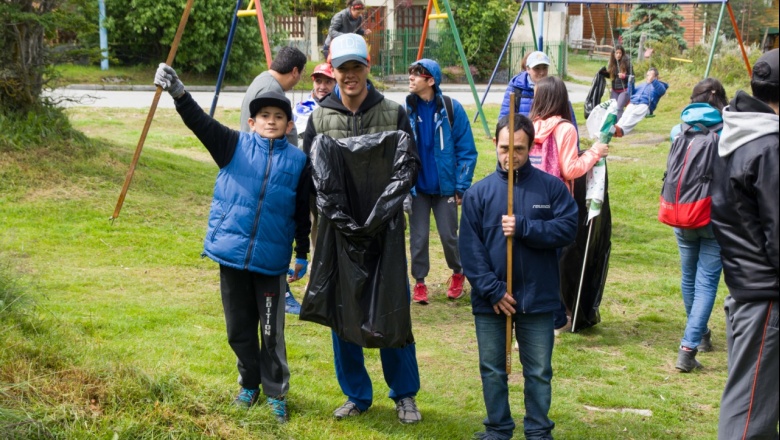Actividades de inclusión: Muicipalidad y CAAD hicieron limpieza en la Laguna del Diablo