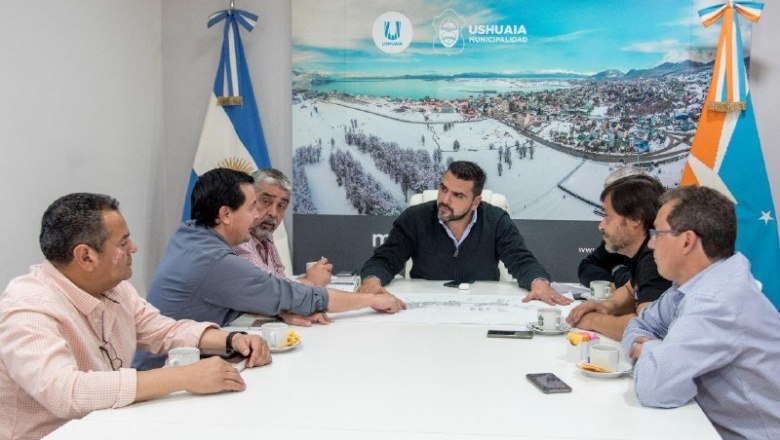 La Municipalidad entregará alcohol desinfectante a lugares públicos de alto tránsito