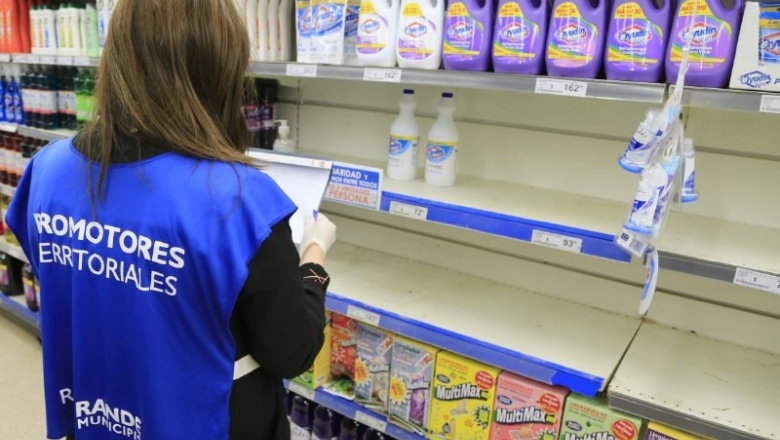 El municipio controla la venta de productos de primera necesidad y precios