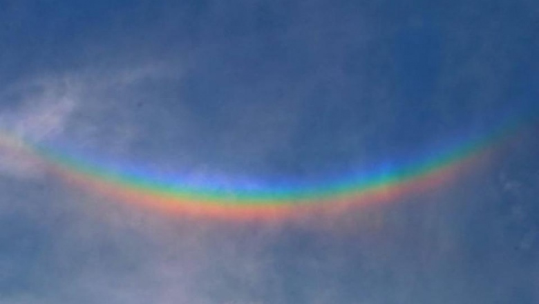 Apareció un arcoiris al revés en Italia