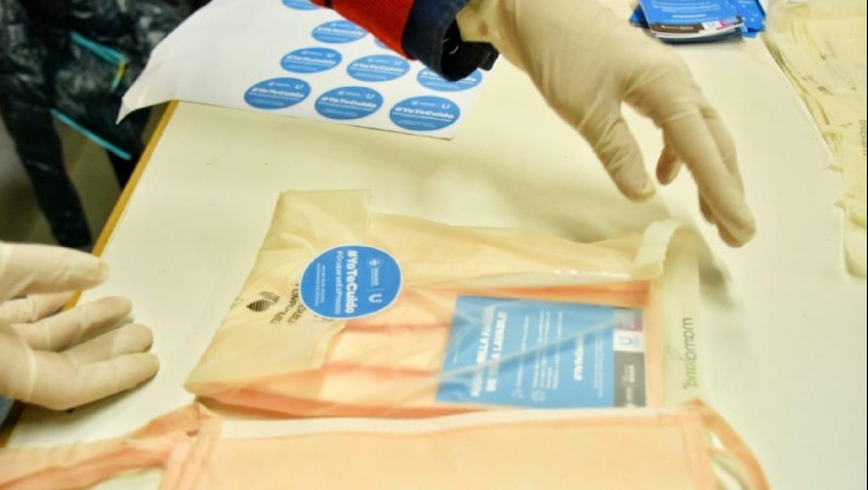 Municipalidad y voluntarios continúan la producción de mascarillas faciales