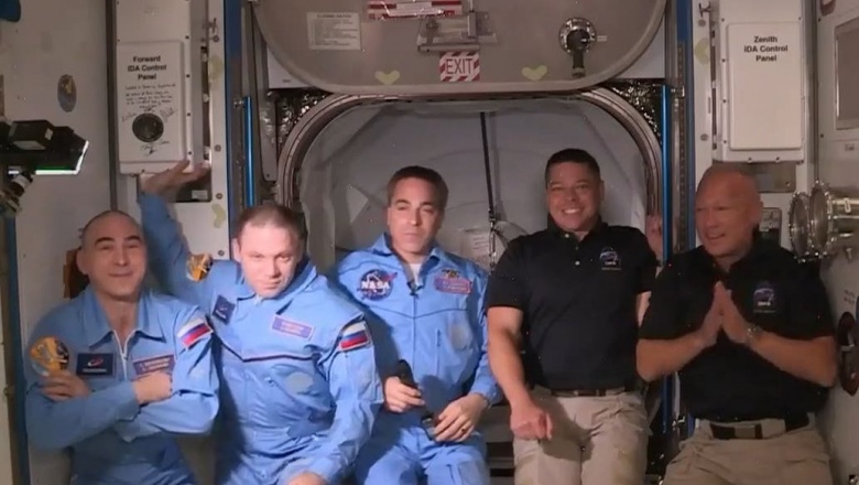 NASA y SpaceX: así fue el encuentro de los astronautas con la tripulación de la Estación Espacial Internacional
