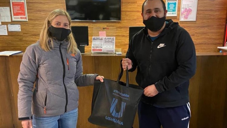 La Municipalidad entregó kit sanitizantes  a gimnasios y entidades deportivas