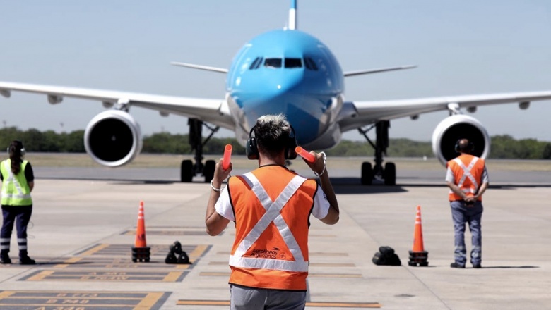 Arriba a Moscú el nuevo vuelo de Aerolíneas Argentinas que traerá más vacunas
