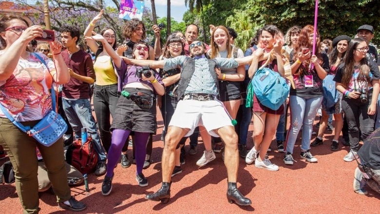 San Valentín: cómo construyen el amor los adolescentes