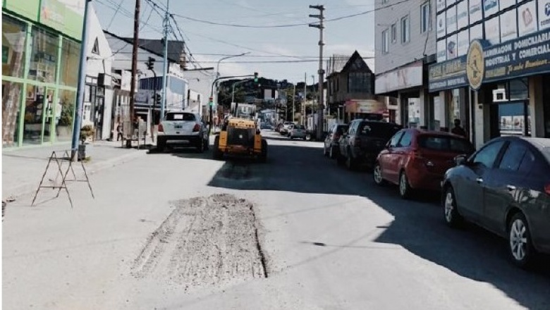 Se trabaja en el mantenimiento de calles Kuanip, Perón y barrio San Salvador