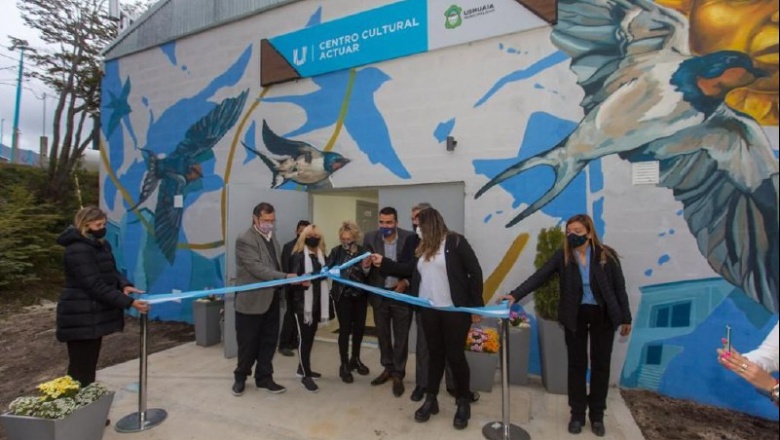 Inauguraron la Biblioteca "Anahí Lazzaroni" y el Centro Cultural "Actuar".