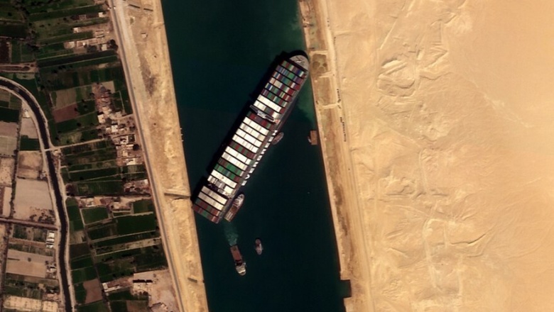 Canal de Suez: podría escasear desde café hasta papel higiénico en el mundo por el bloqueo