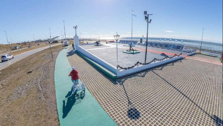 El Municipio restauró por completo el monumento y paseo "Héroes de Malvinas"