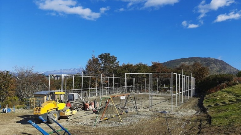 Avanzan las obras en plazas y playones