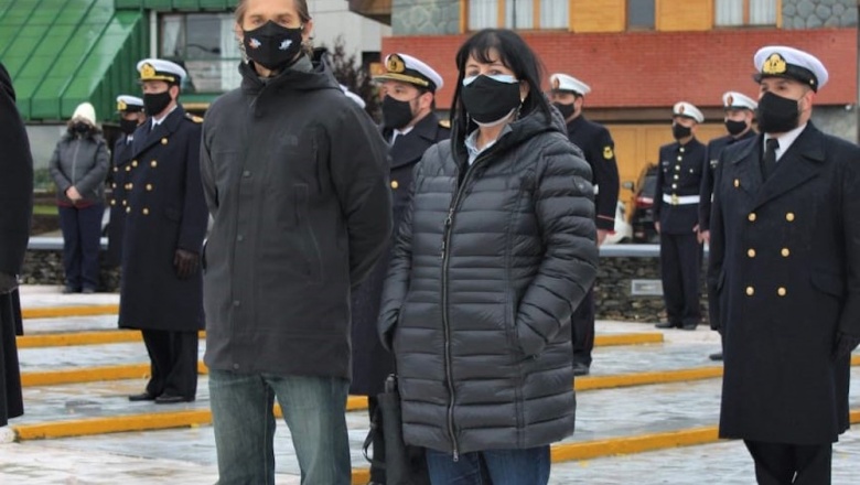 Los legisladores  Sciurano y Allende en el homenaje al ARA Gral. Belgrano