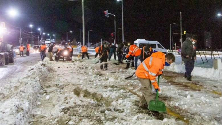 Operativo Invierno: Limpieza de Avenida Maipú