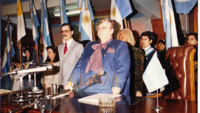 Tierra del Fuego: 30 años, 19 hombres y mujeres, un pueblo