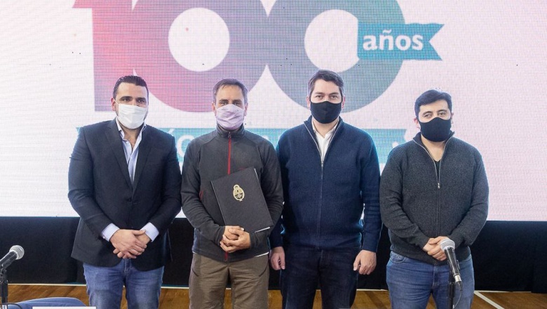 Cabandié y los intendentes firmaron un histórico convenio