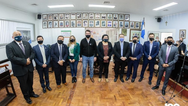 Martín Perez participó de la sesión del Concejo en la que homenajearon a personalidades de la ciudad