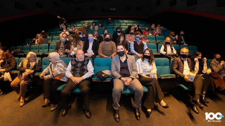 Junto a antiguos pobladores Martín Perez participó del lanzamiento de la película "Pueblo de Río Grande"