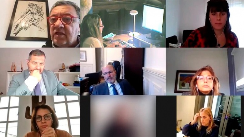 El horror en primera persona: “Papá, basta, no me gusta, mis compañeras no son iguales con sus papás”