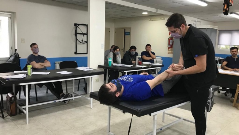 Capacitan a personal de Mamá Margarita en Neurorehabilitación
