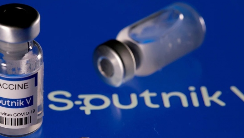 Rusia afirma que estudios preliminares mostraron que es segura la combinación de las vacunas Sputnik y AstraZeneca