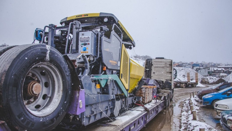 La adquisición de la terminadora AMMANN AFT 400-2 para bacheo y repavimentación es una histórica inversión municipal